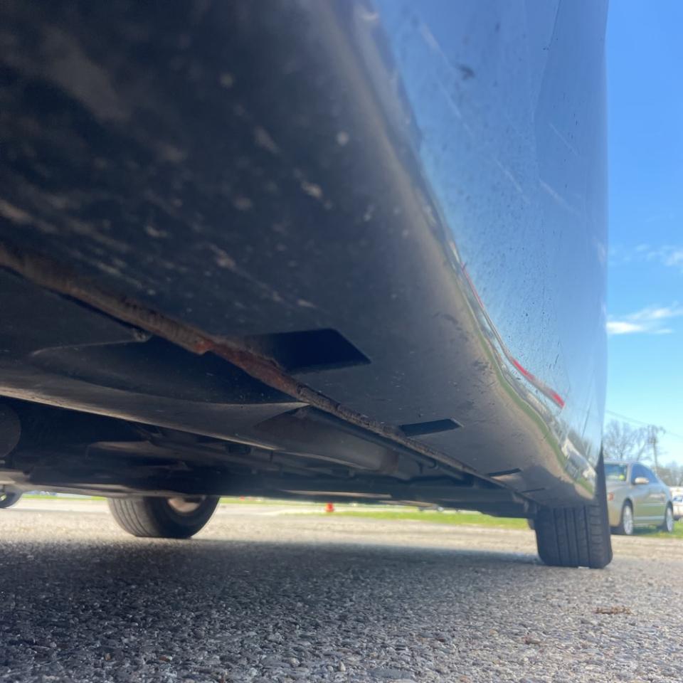 Dodge Charger 4dr Sdn SE RWD 2011