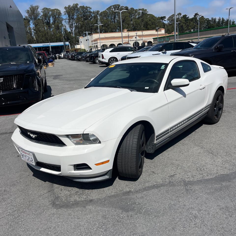 Ford Mustang 2dr Cpe V6 2011