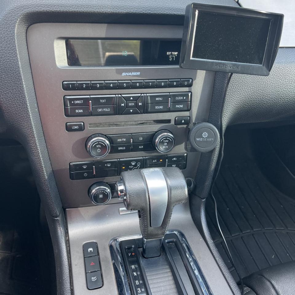 Ford Mustang 2dr Cpe V6 2011