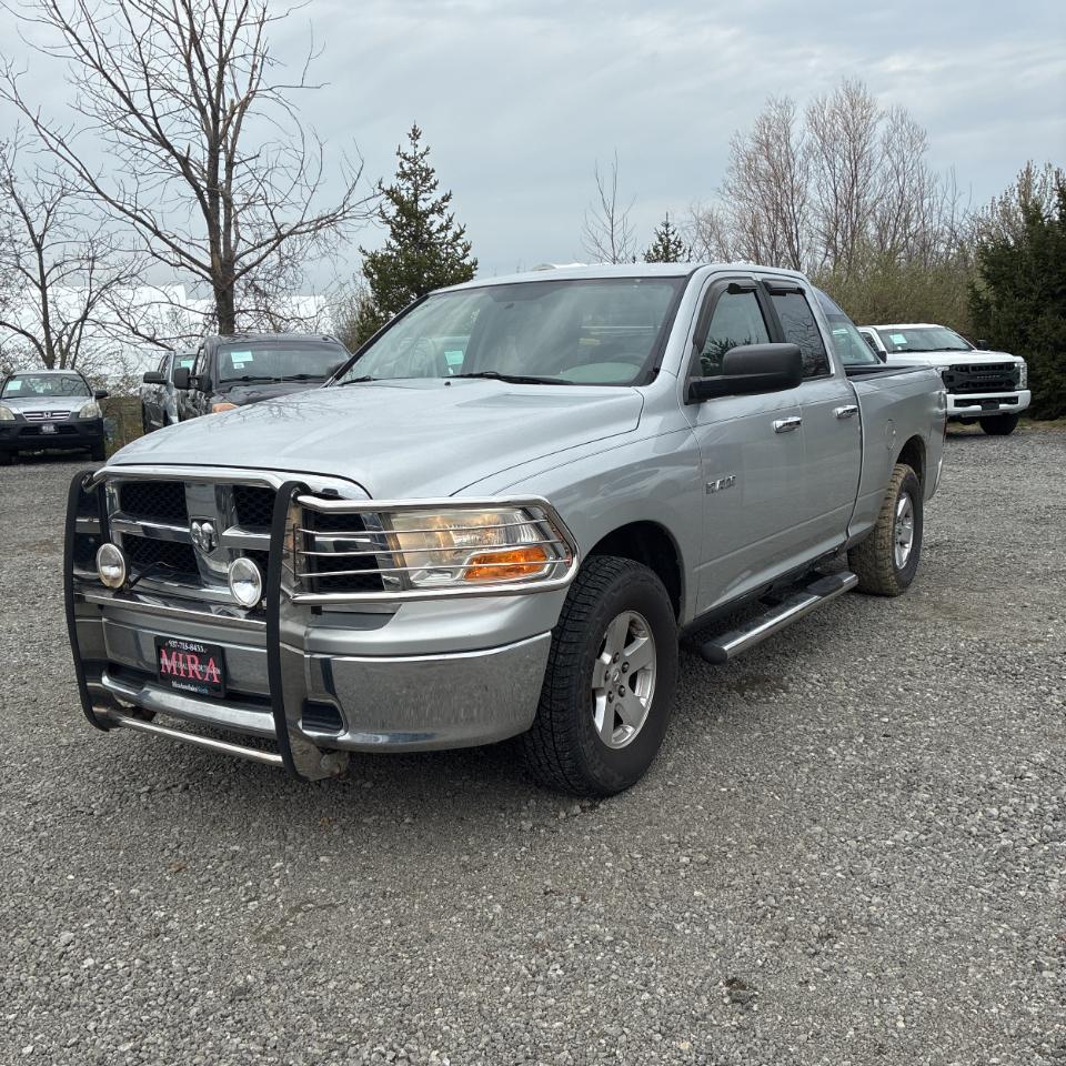Dodge Ram 1500 4WD Quad Cab 140.5" SLT 2009