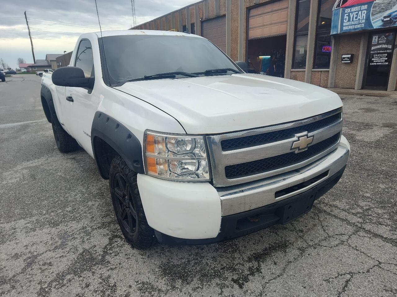 Chevrolet Silverado 1500 4WD Reg Cab 133.0" Work Truck 2009