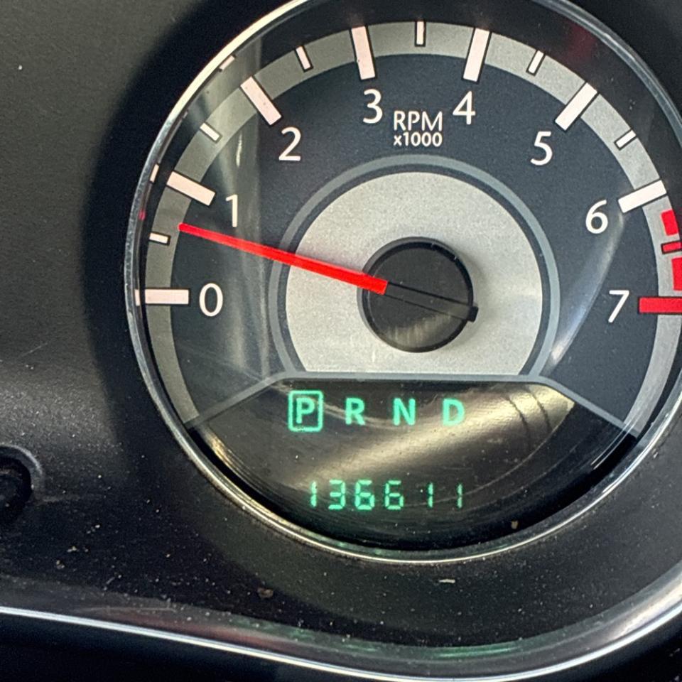 Chrysler 200 4dr Sdn Touring 2013