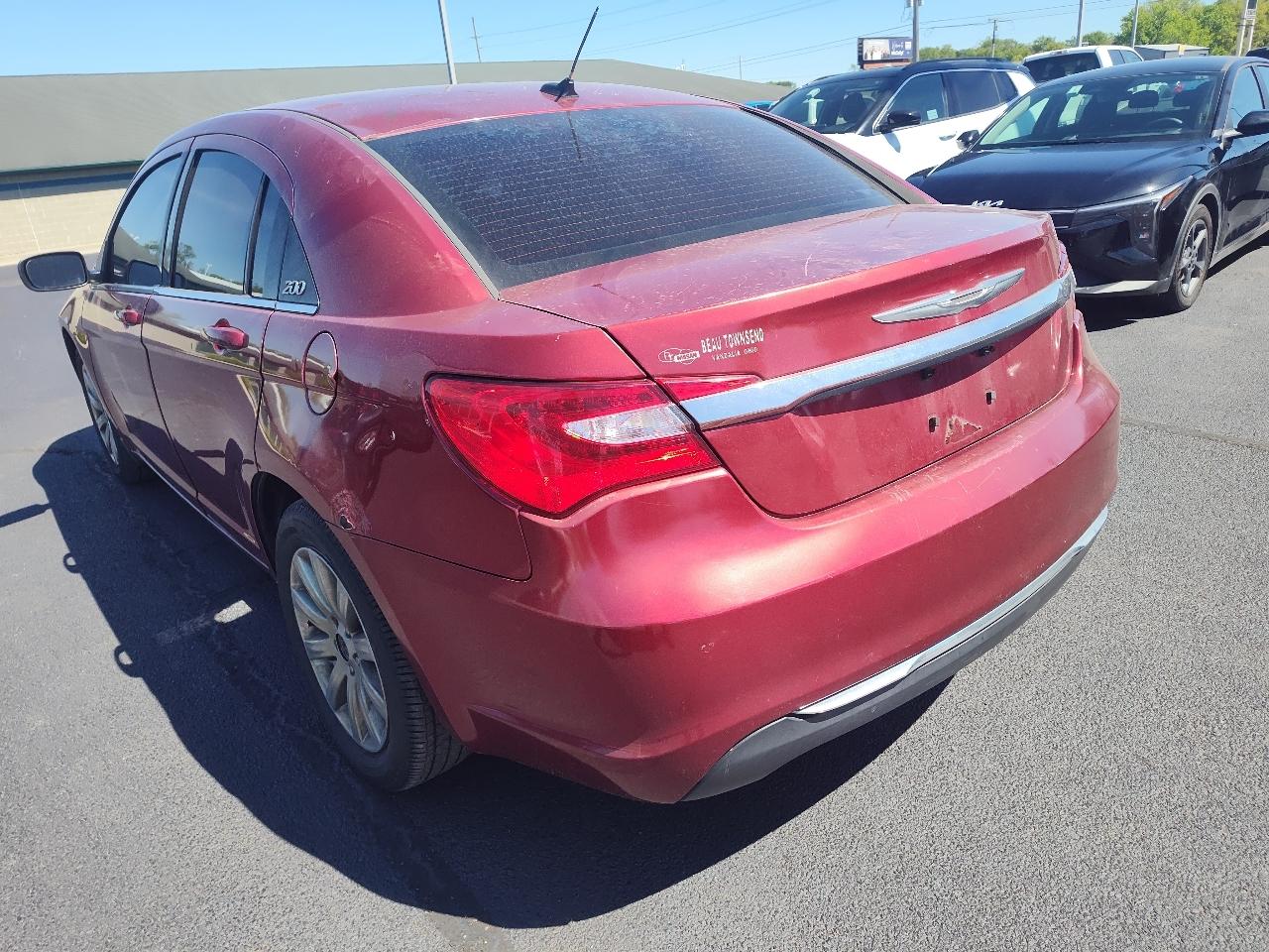 Chrysler 200 4dr Sdn Touring 2013