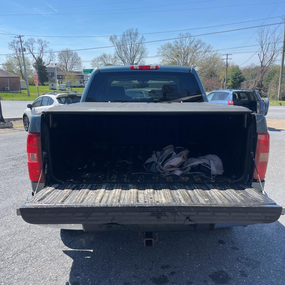 Chevrolet Silverado 1500 4WD Crew Cab 143.5" LT 2011