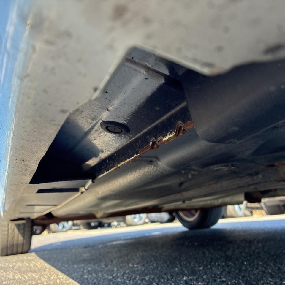 Nissan Sentra 4dr Sdn I4 CVT 2.0 SR 2011