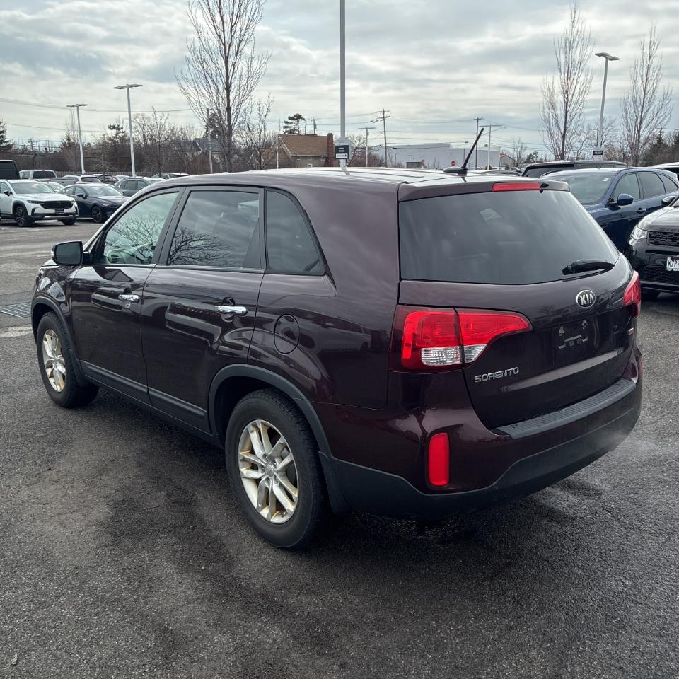 Kia Sorento 2WD 4dr I4 LX 2014