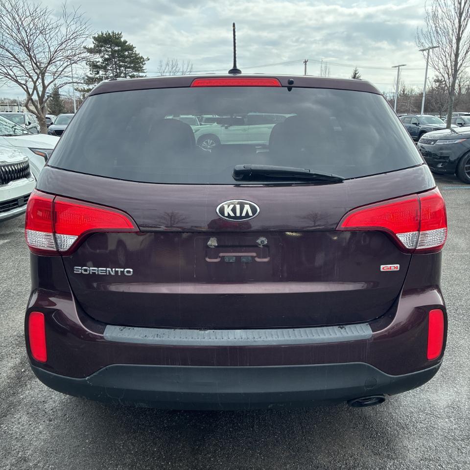 Kia Sorento 2WD 4dr I4 LX 2014