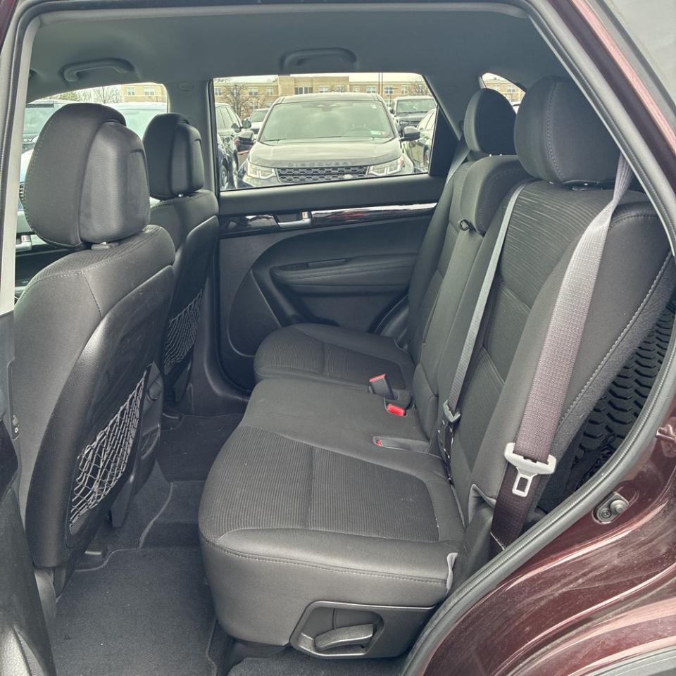 Kia Sorento 2WD 4dr I4 LX 2014