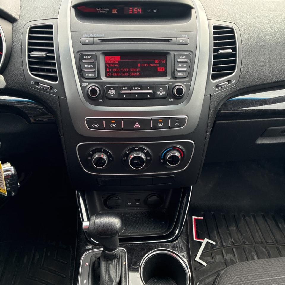 Kia Sorento 2WD 4dr I4 LX 2014