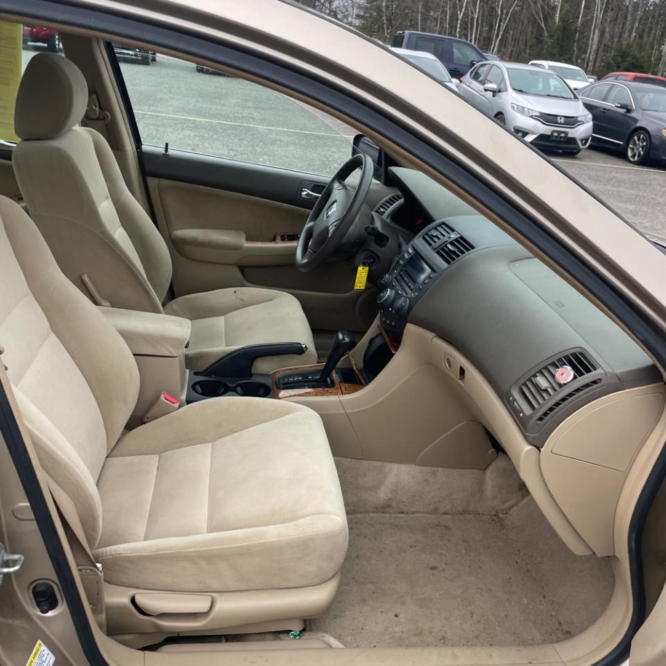 Honda Accord Sdn EX AT 2005