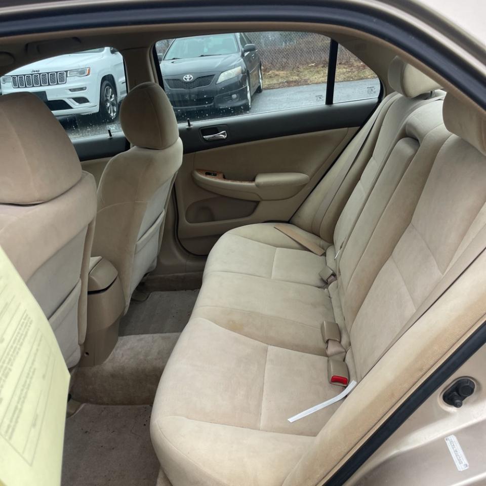 Honda Accord Sdn EX AT 2005