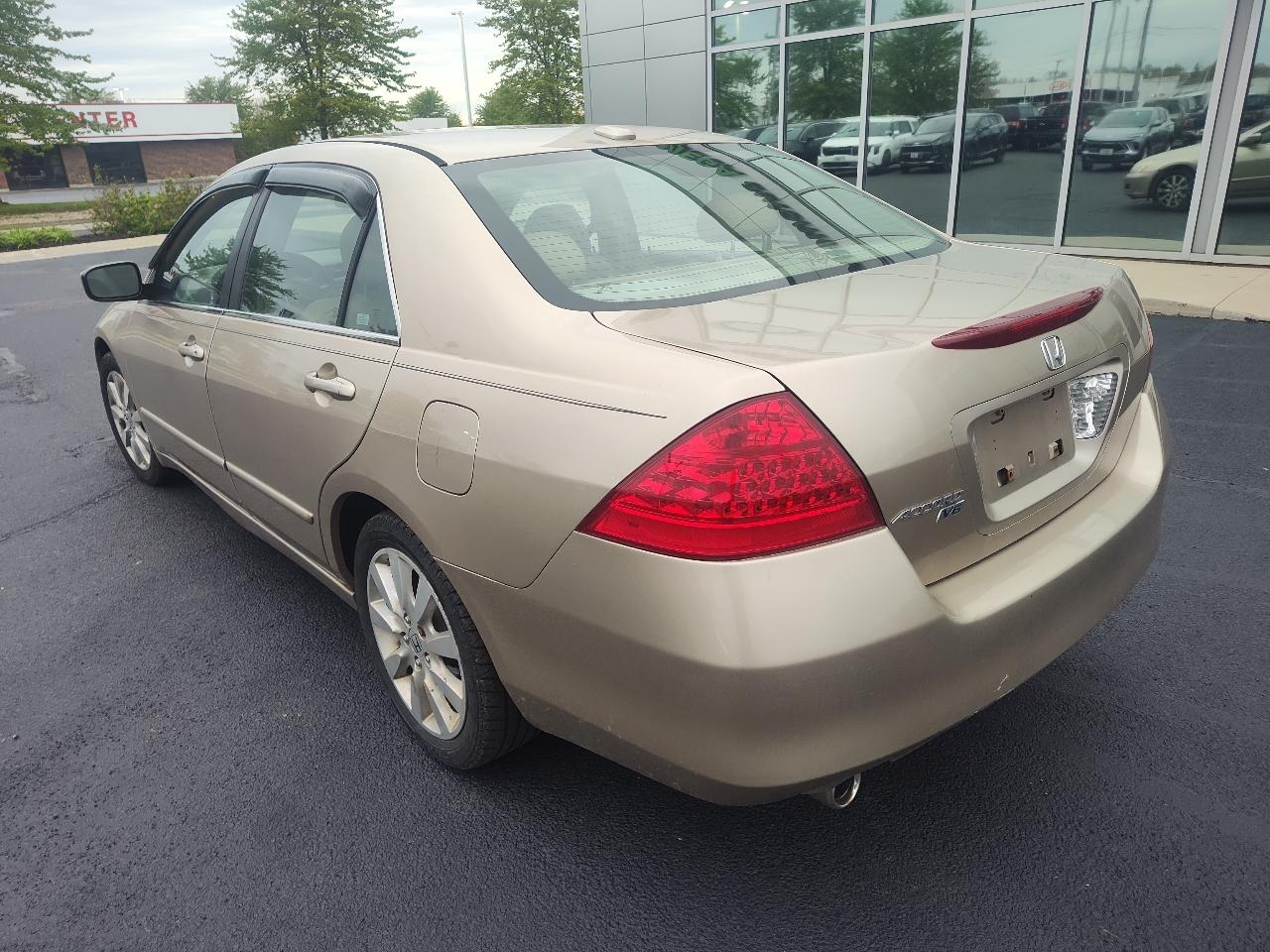 Honda Accord Sdn EX AT 2005