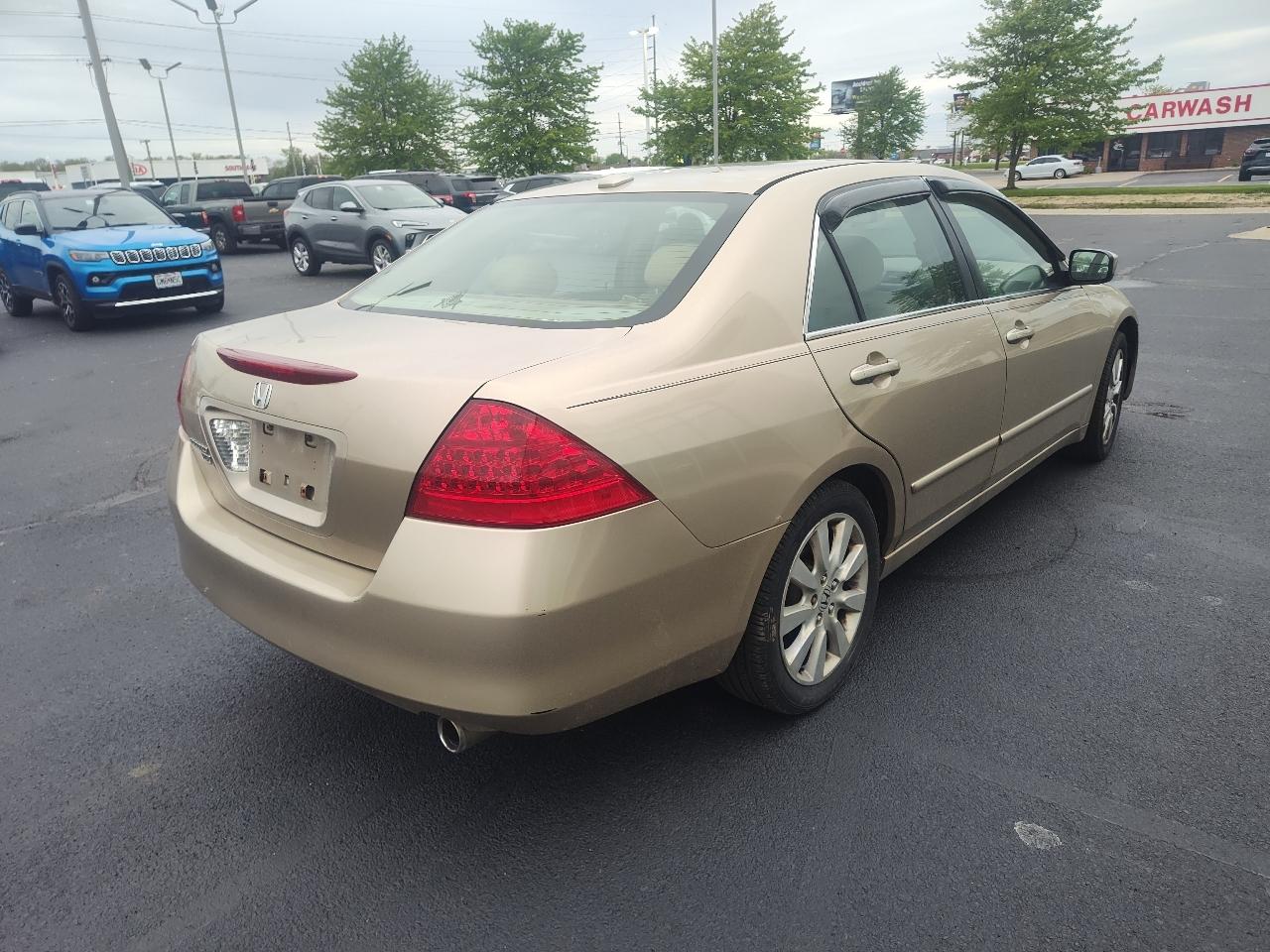 Honda Accord Sdn EX AT 2005