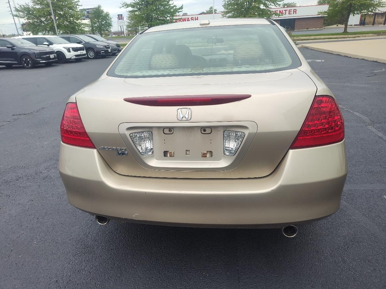 Honda Accord Sdn EX AT 2005