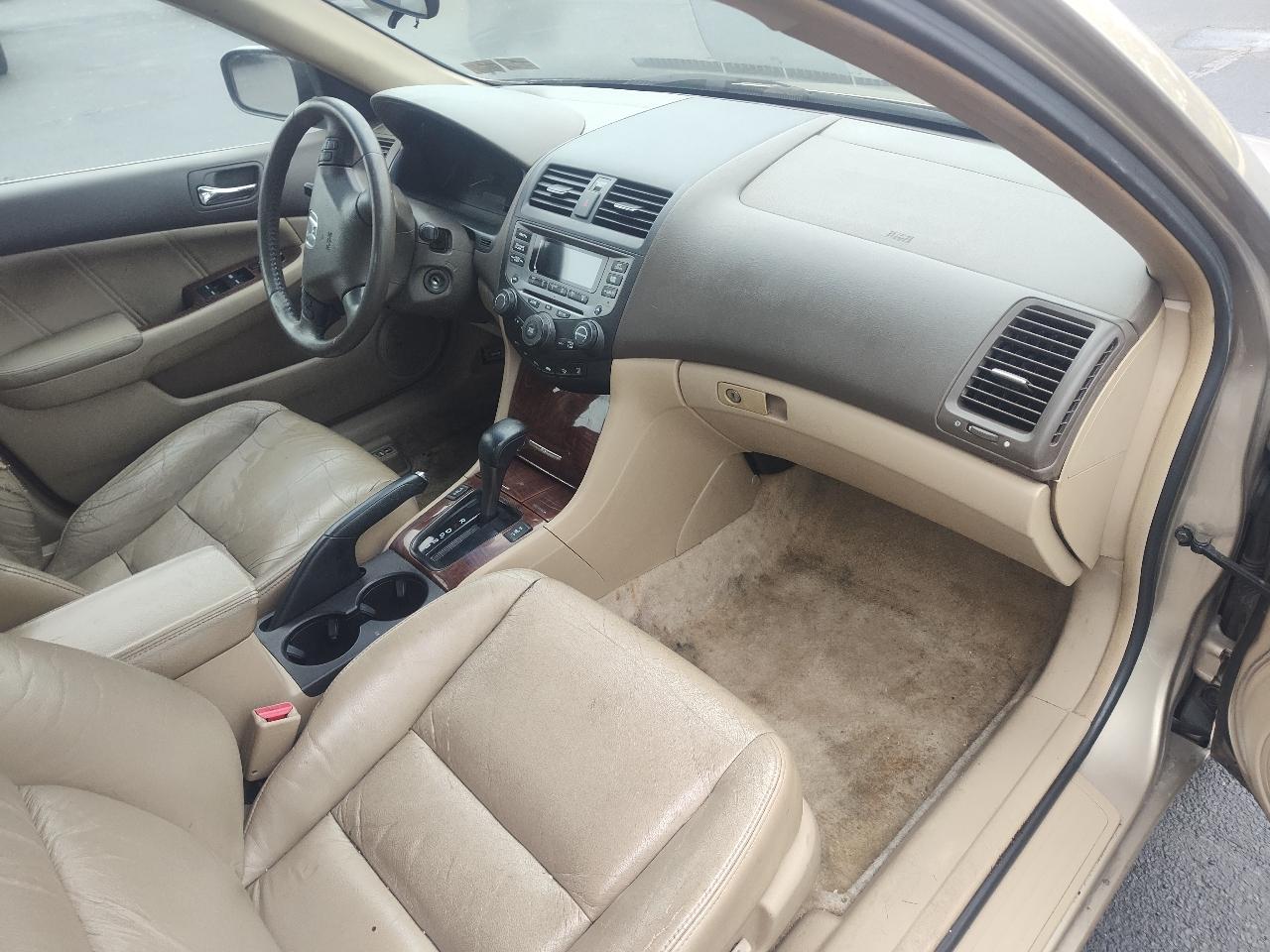 Honda Accord Sdn EX AT 2005