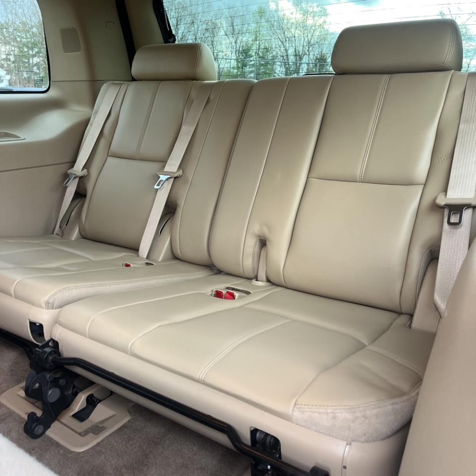 Chevrolet Tahoe 4WD 4dr 1500 LT 2010