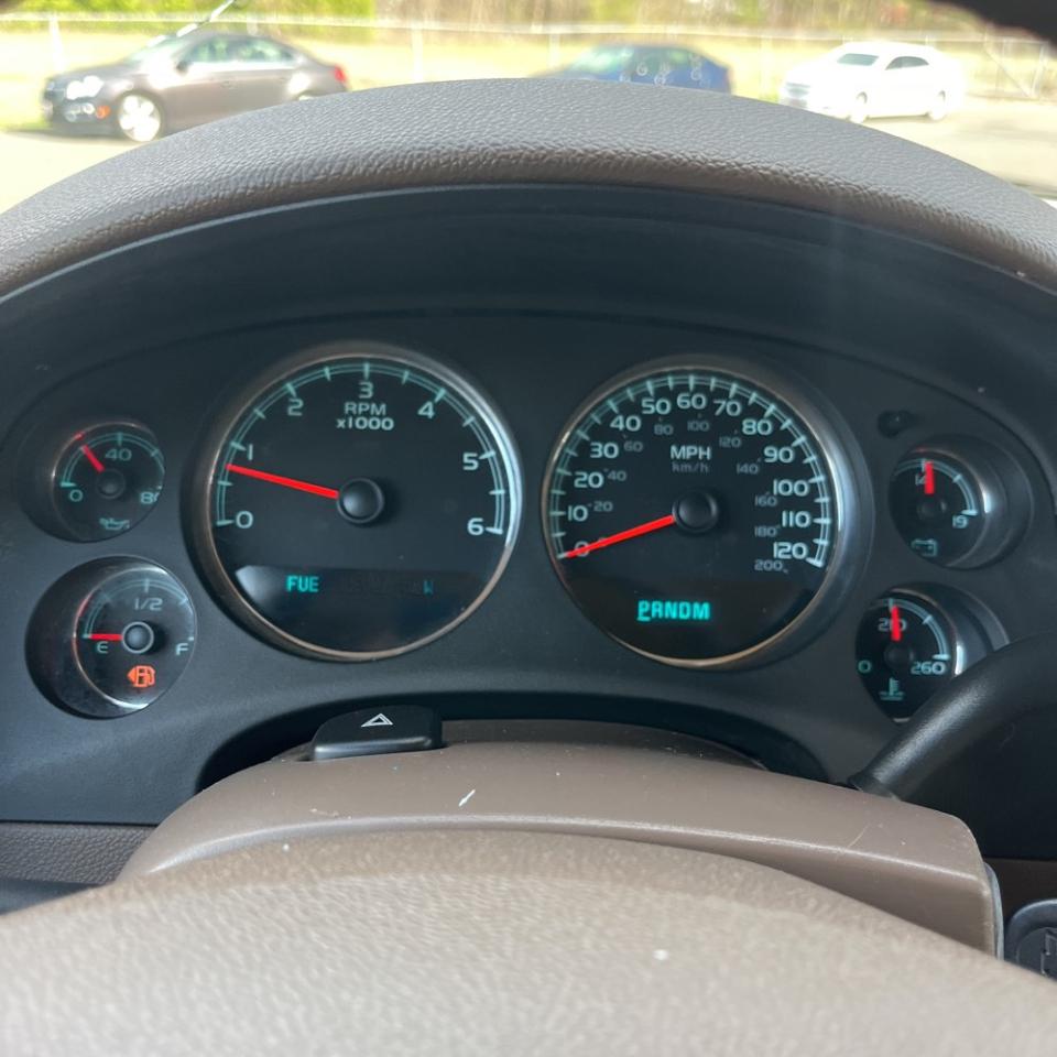 Chevrolet Tahoe 4WD 4dr 1500 LT 2010