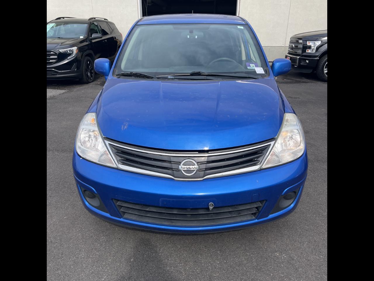 Nissan Versa 5dr HB I4 Auto 1.8 S 2011