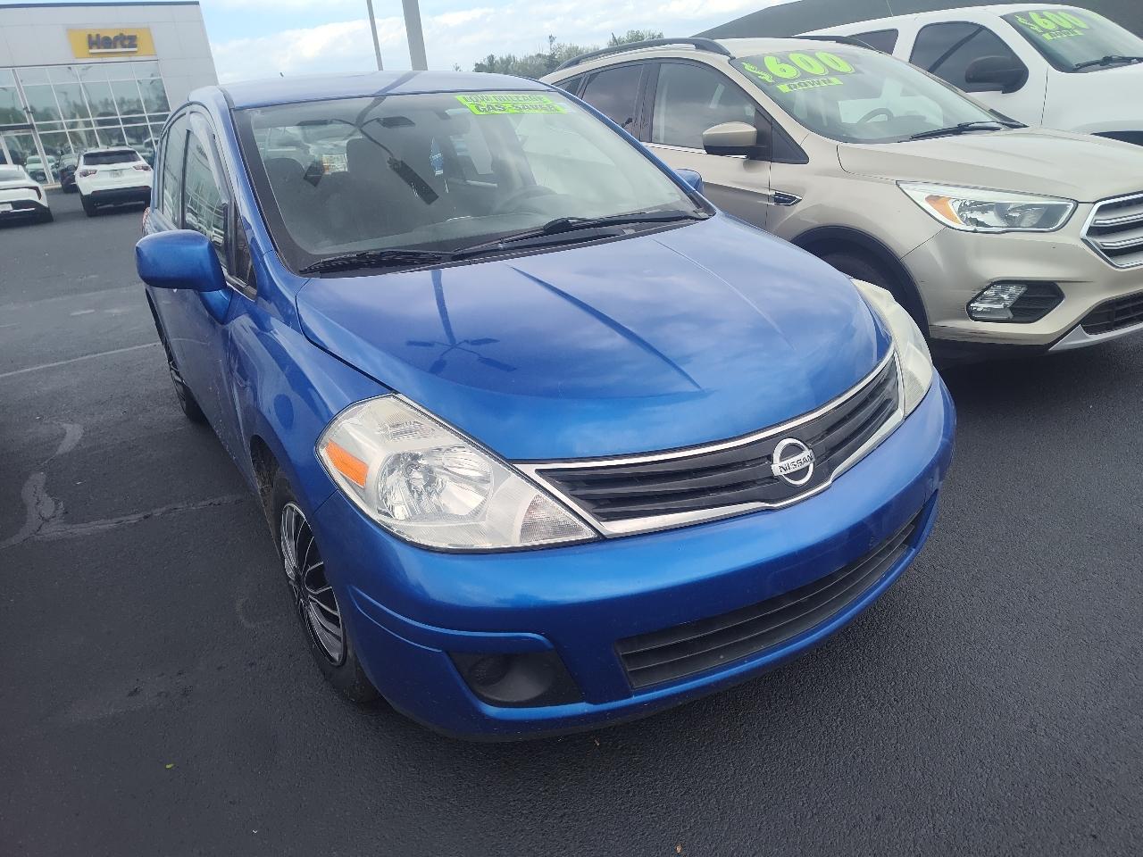 Nissan Versa 5dr HB I4 Auto 1.8 S 2011