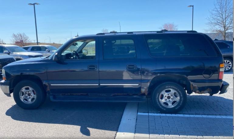 Chevrolet Suburban 4dr 1500 4WD LS 2004