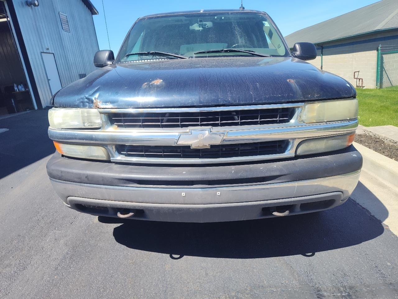 Chevrolet Suburban 4dr 1500 4WD LS 2004