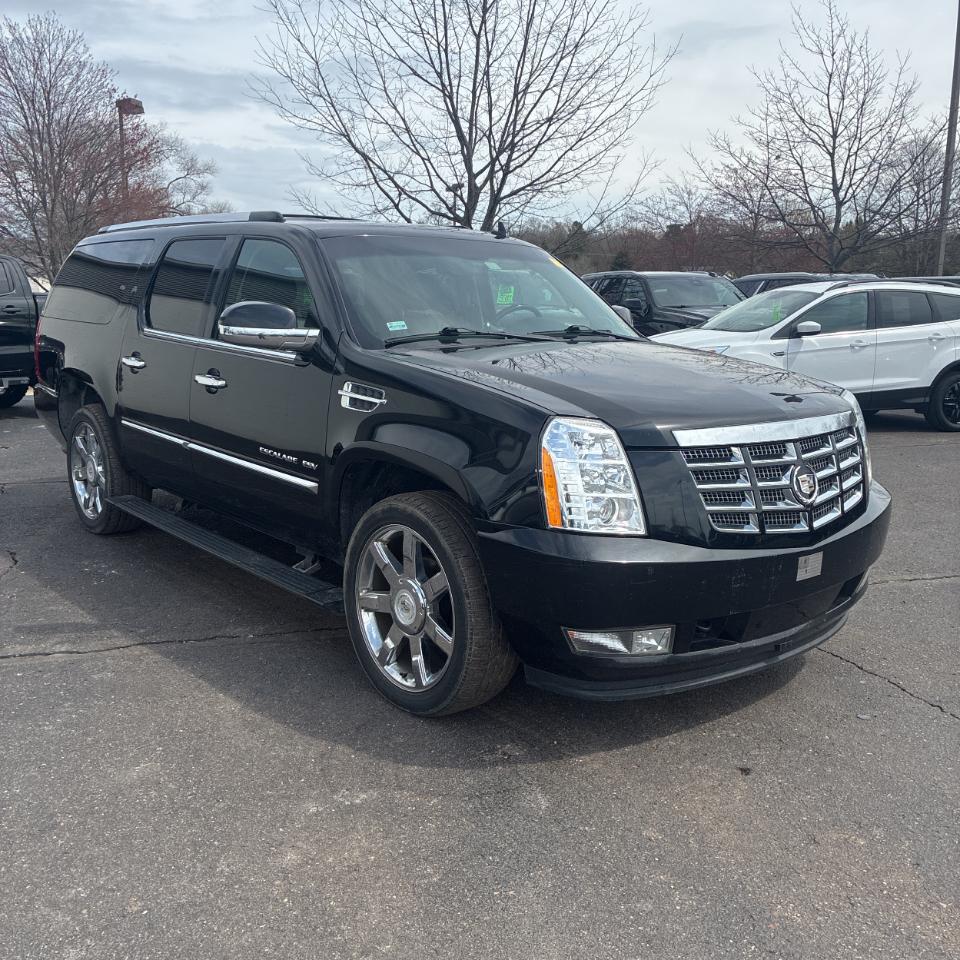 Cadillac Escalade ESV AWD 4dr Premium 2011