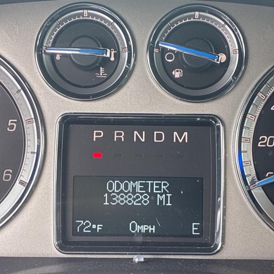 Cadillac Escalade ESV AWD 4dr Premium 2011