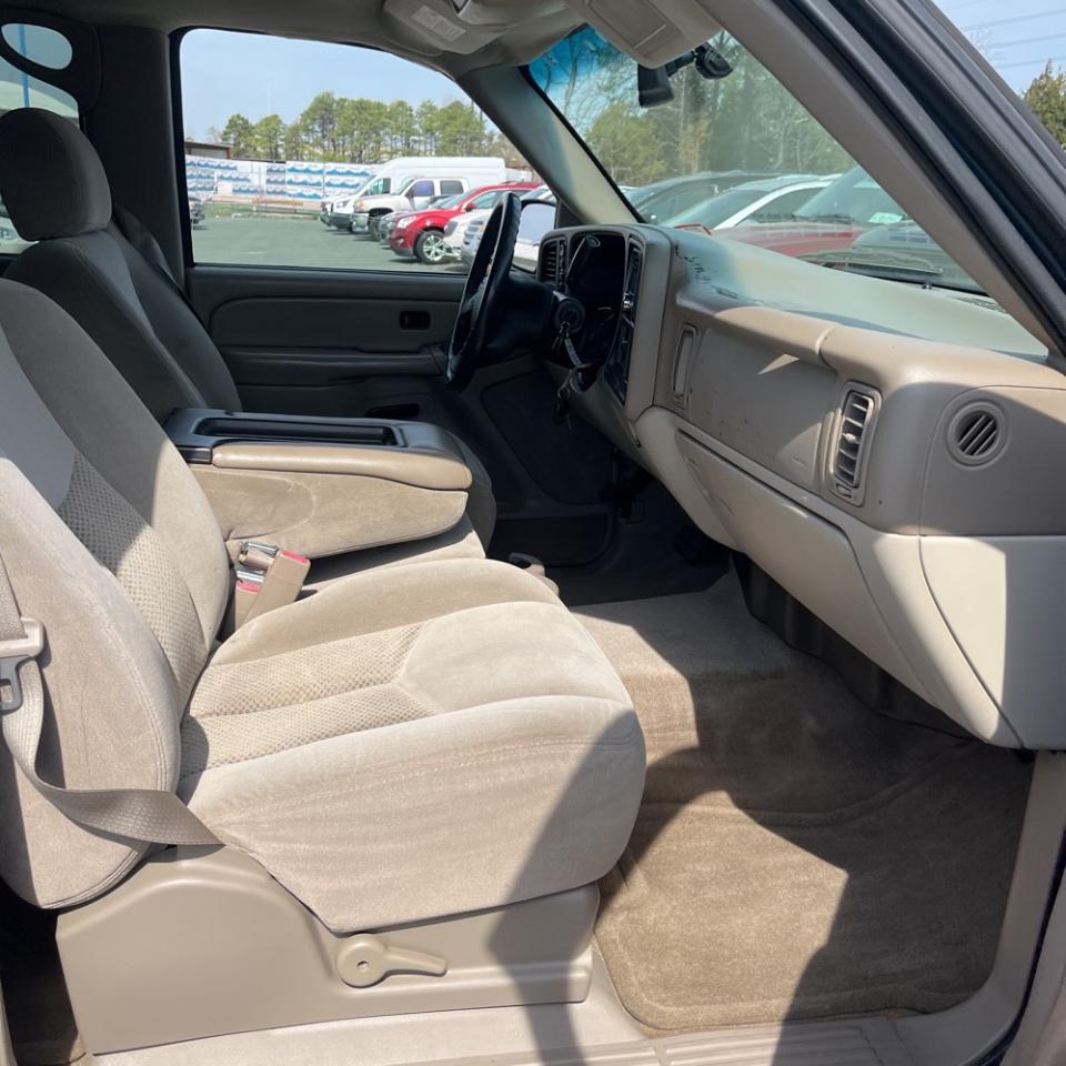 Chevrolet Tahoe 4dr 1500 4WD LS 2005