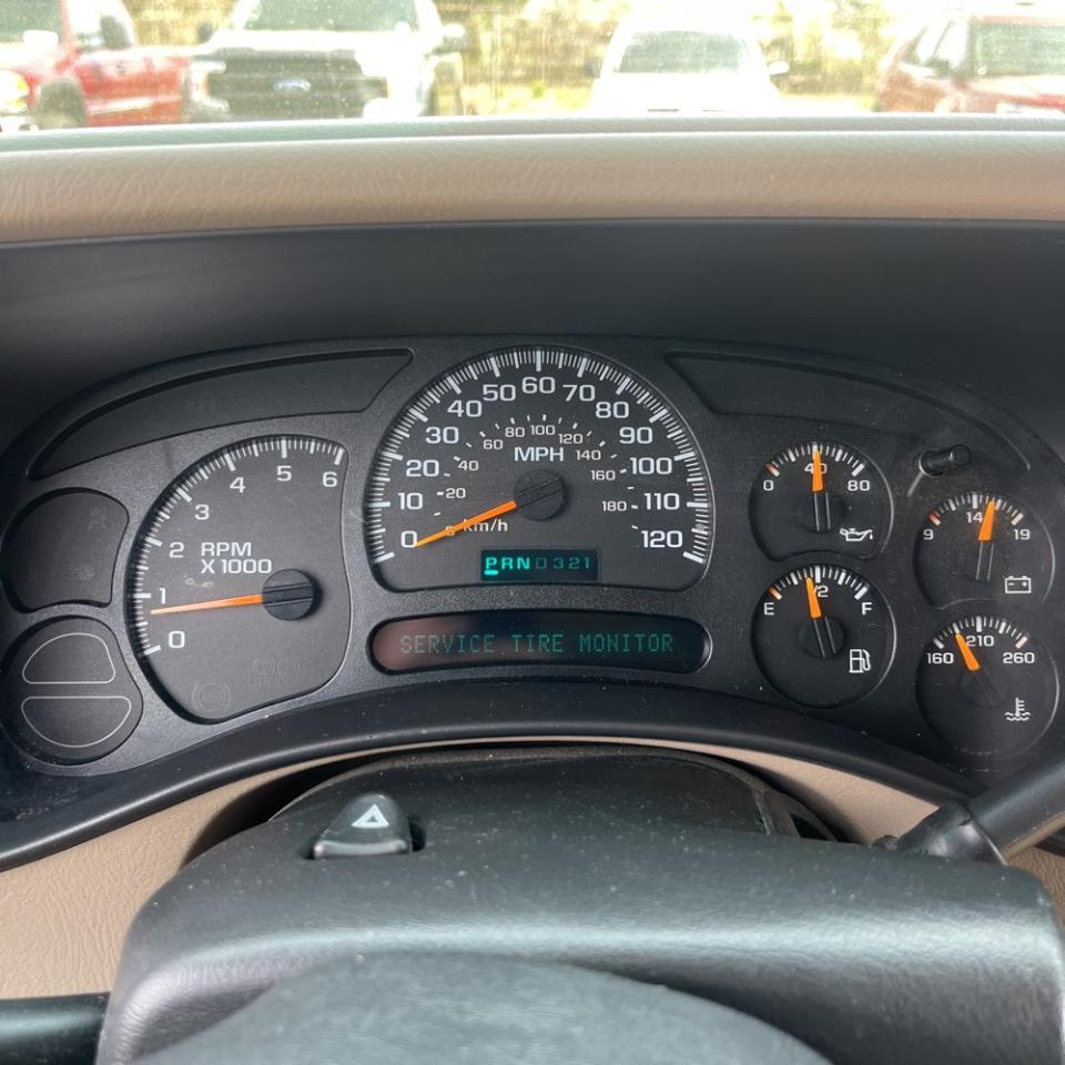 Chevrolet Tahoe 4dr 1500 4WD LS 2005