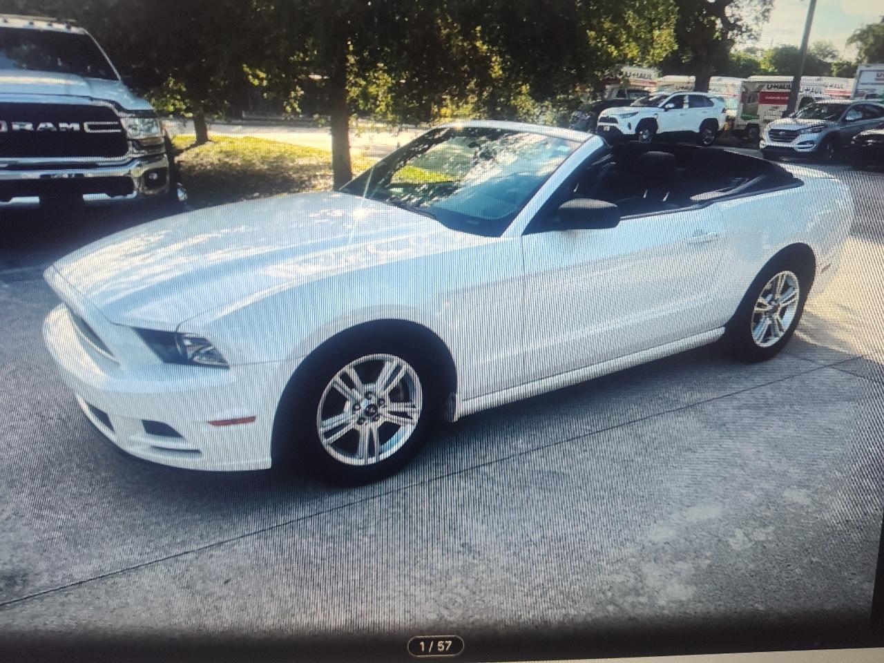 Ford Mustang 2dr Conv V6 2013