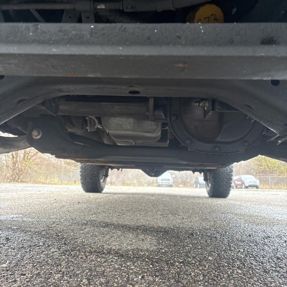 Ford F-150 Reg Cab 126" XL 4WD 2006