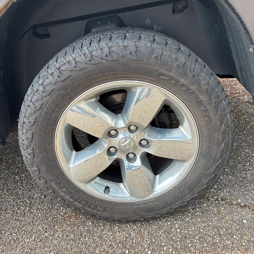 RAM 1500 Big Horn 4x4 Crew Cab 5'7" Box 2017