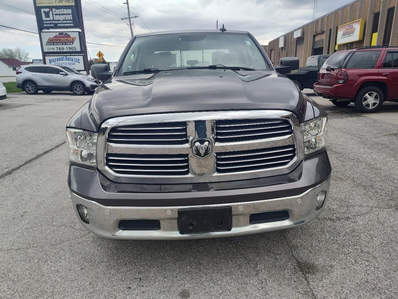 RAM 1500 Big Horn 4x4 Crew Cab 5'7" Box 2017