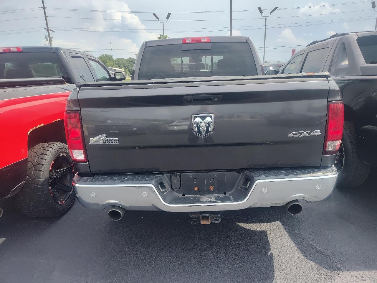 RAM 1500 Big Horn 4x4 Crew Cab 5'7" Box 2017