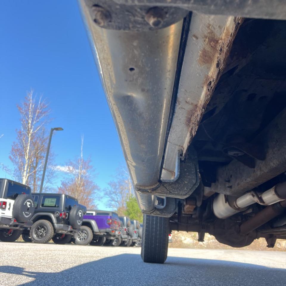 Ford Super Duty F-250 Crew Cab 156" XL 4WD 2003