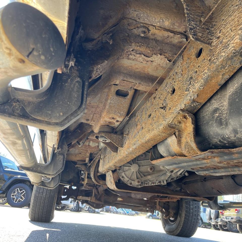 Ford Super Duty F-250 Crew Cab 156" XL 4WD 2003