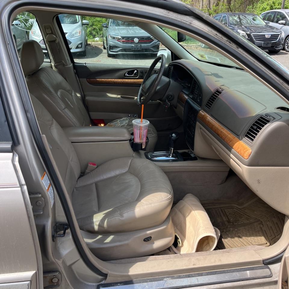 Lincoln Continental 4dr Sdn 2000