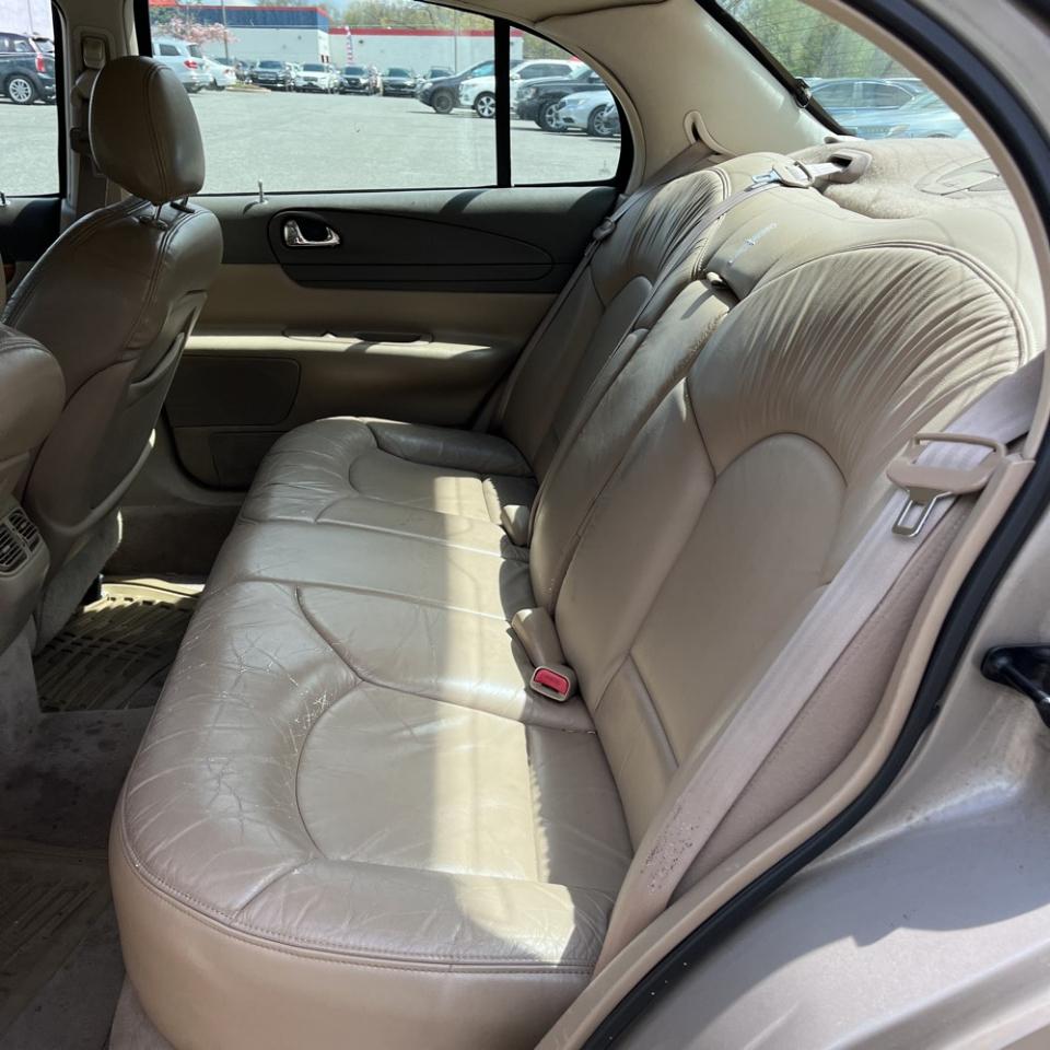 Lincoln Continental 4dr Sdn 2000