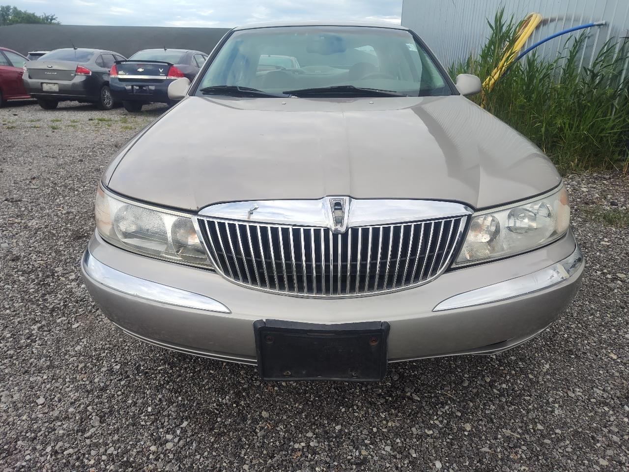 Lincoln Continental 4dr Sdn 2000