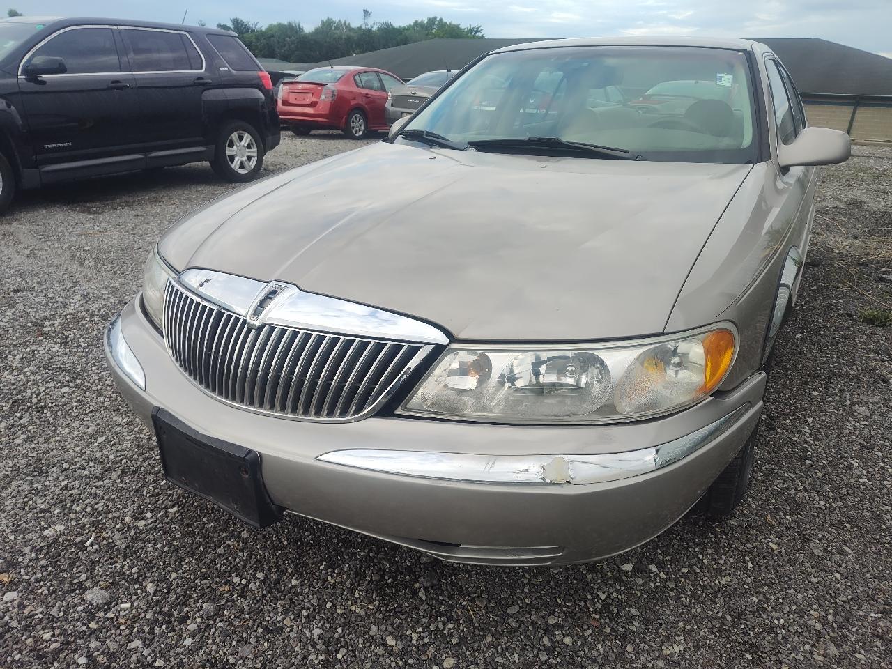 Lincoln Continental 4dr Sdn 2000