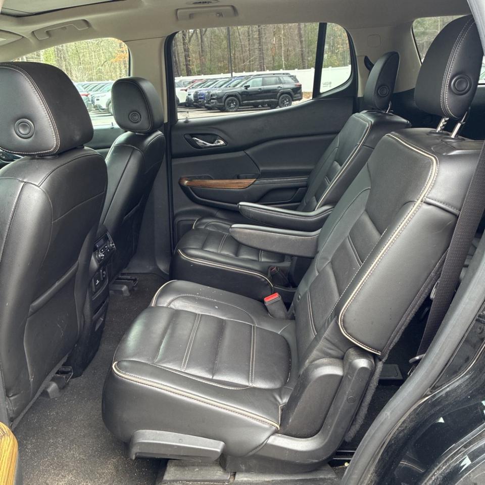 GMC Acadia AWD 4dr Denali 2017