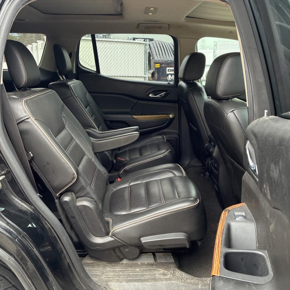 GMC Acadia AWD 4dr Denali 2017