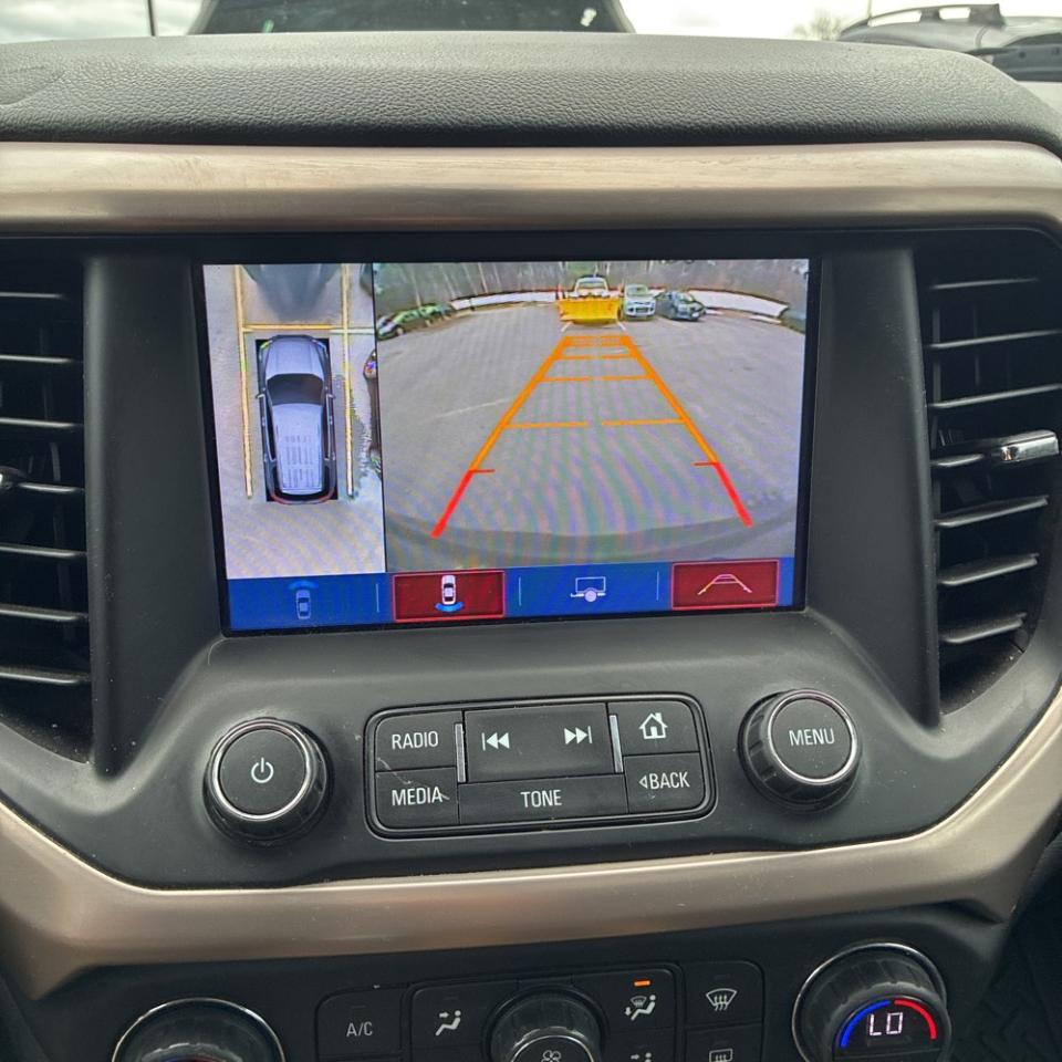 GMC Acadia AWD 4dr Denali 2017