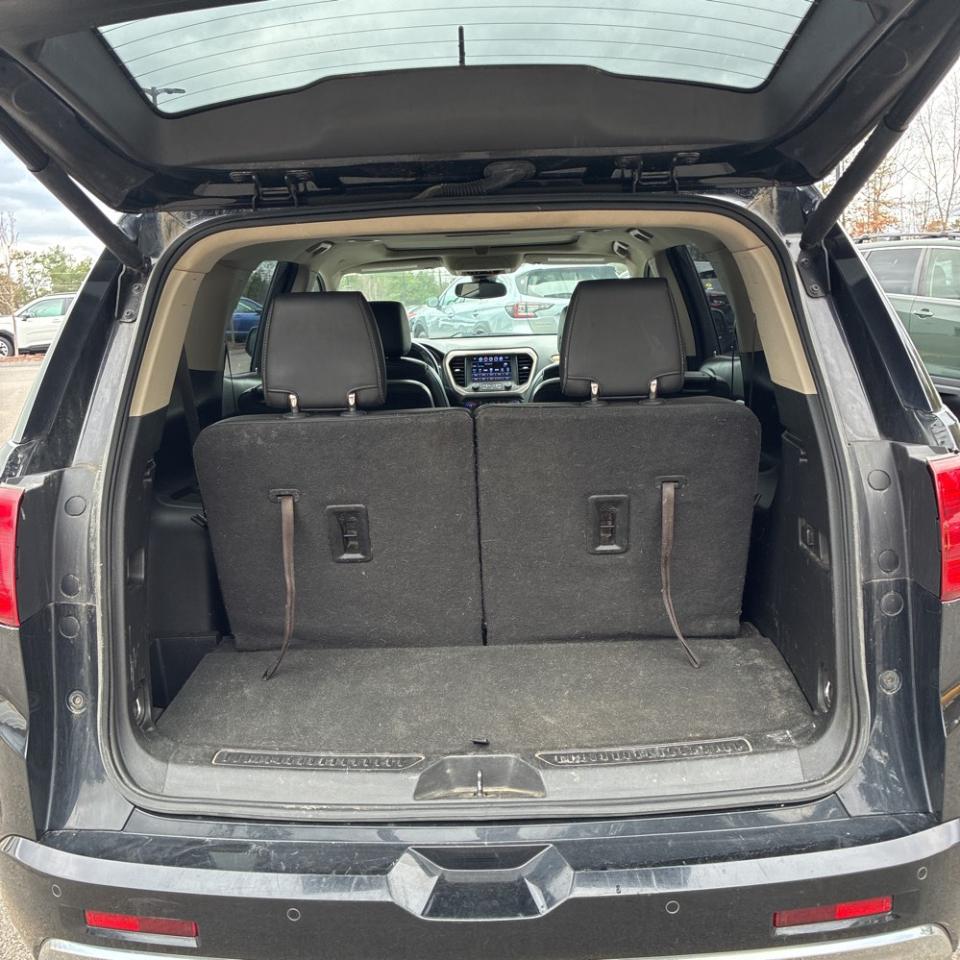 GMC Acadia AWD 4dr Denali 2017