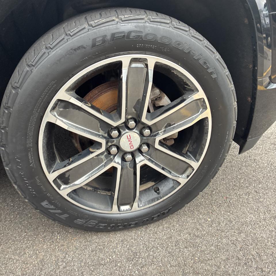 GMC Acadia AWD 4dr Denali 2017