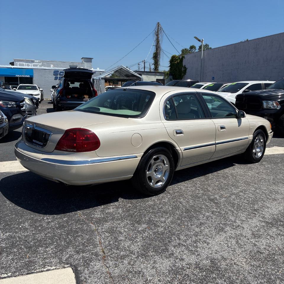 Lincoln Continental 4dr Sdn 1999