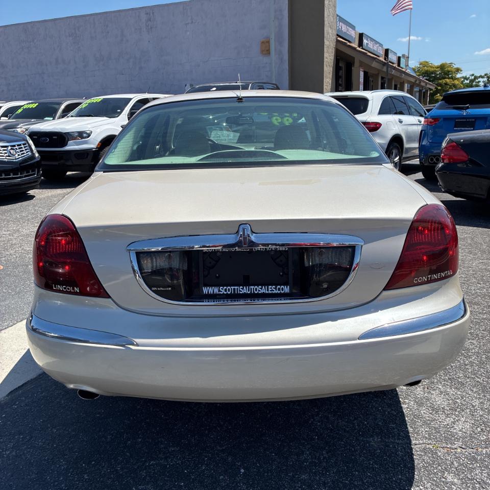 Lincoln Continental 4dr Sdn 1999