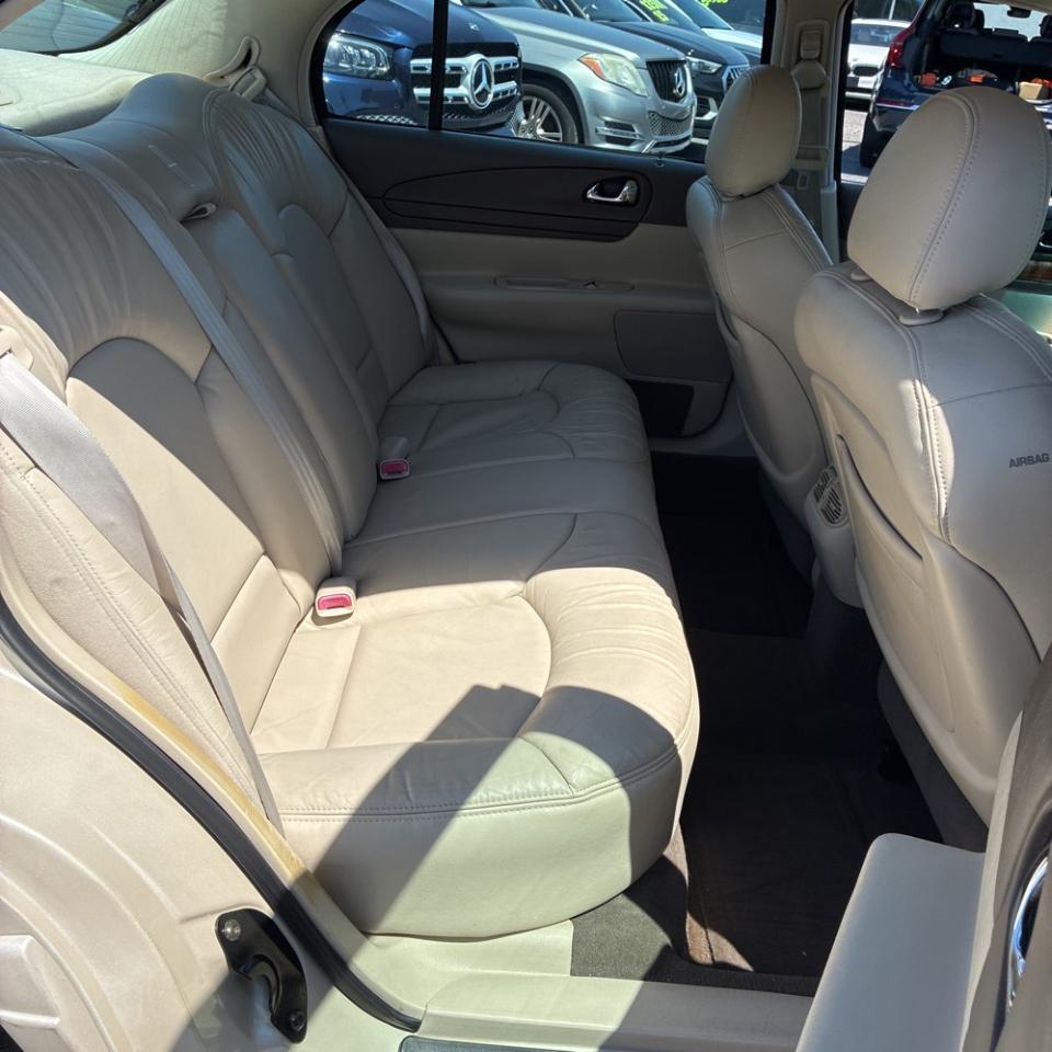 Lincoln Continental 4dr Sdn 1999