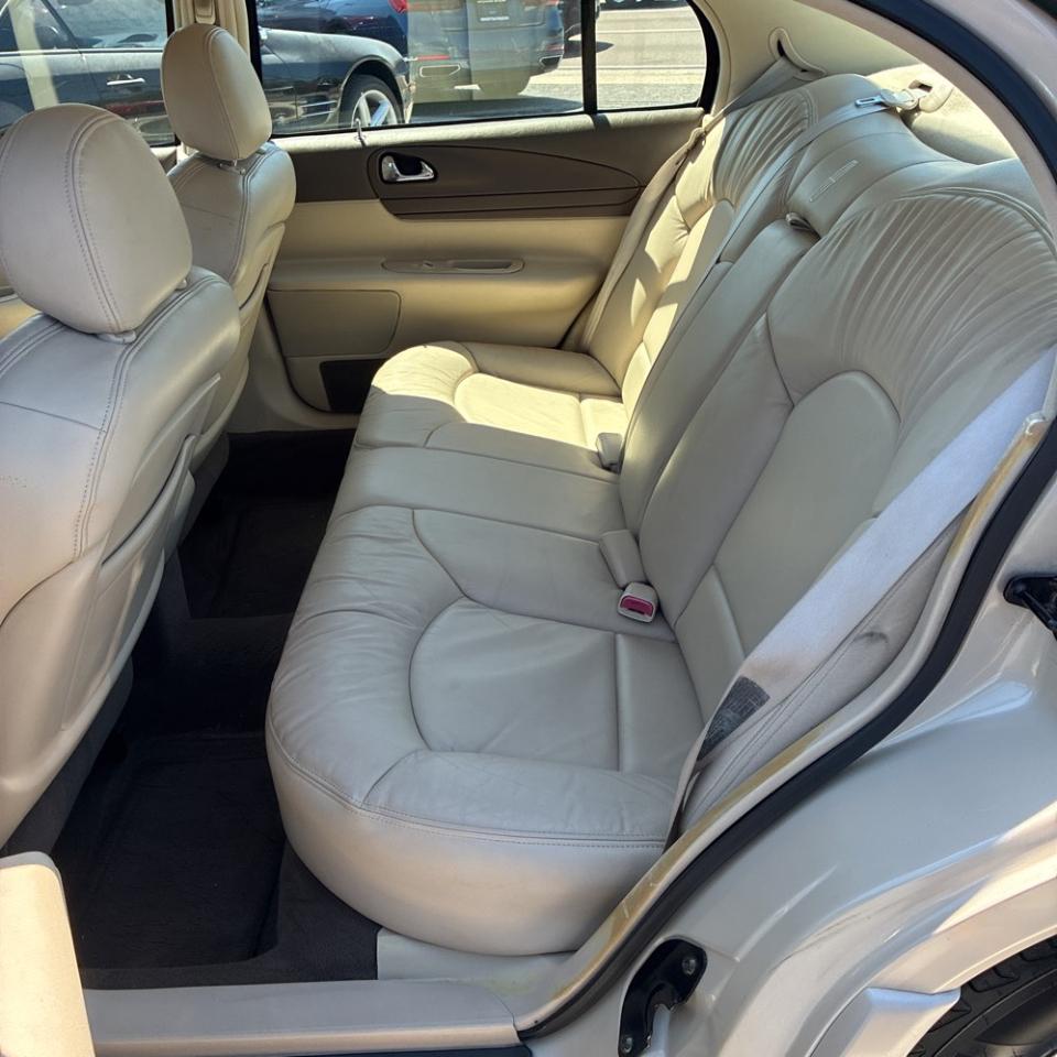 Lincoln Continental 4dr Sdn 1999