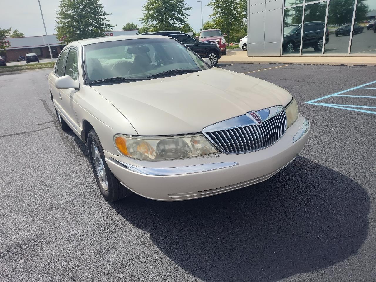 1999 Lincoln Continental -'s photo